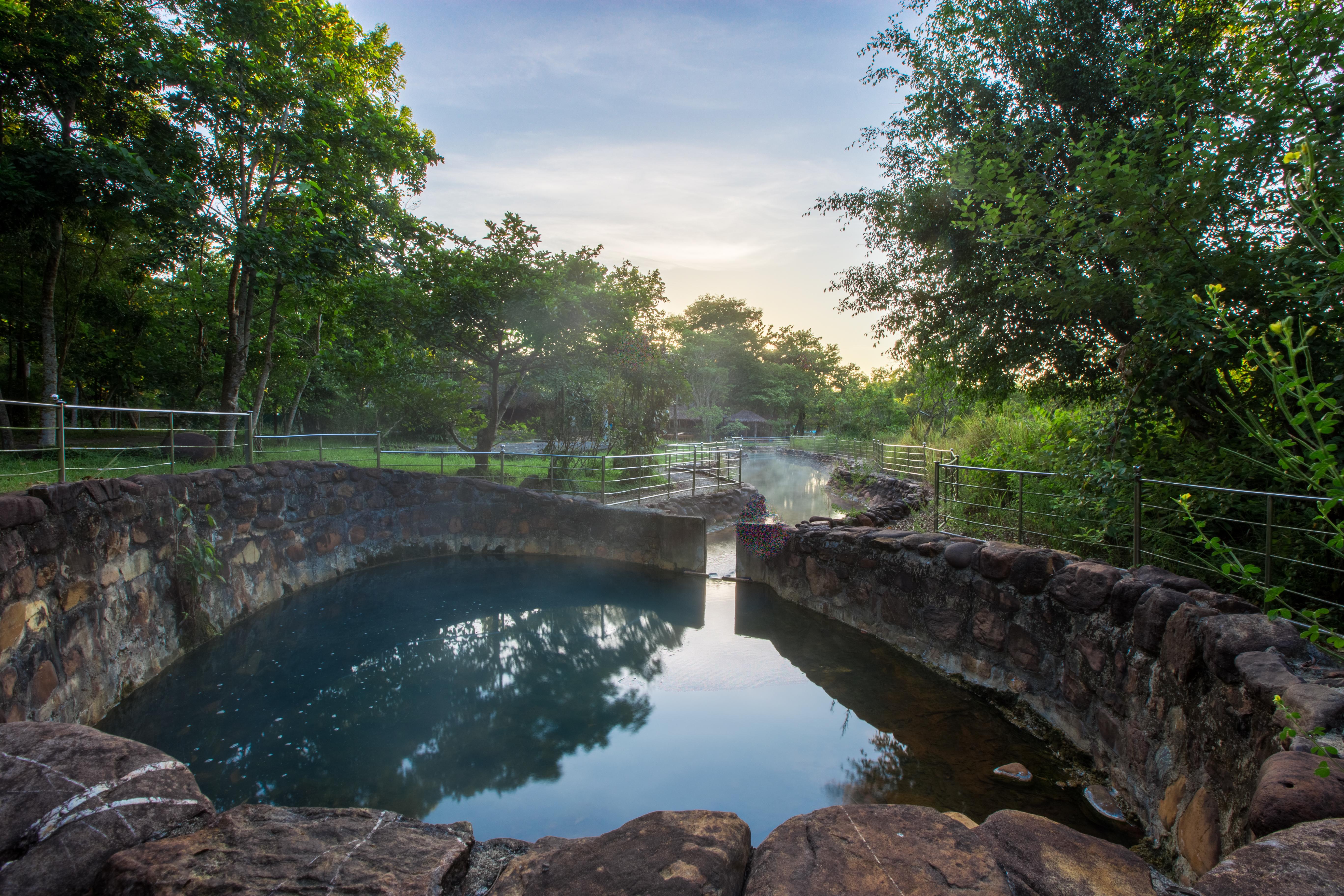 Thanh Tan Hot Springs By Fusion Hue Eksteriør bilde