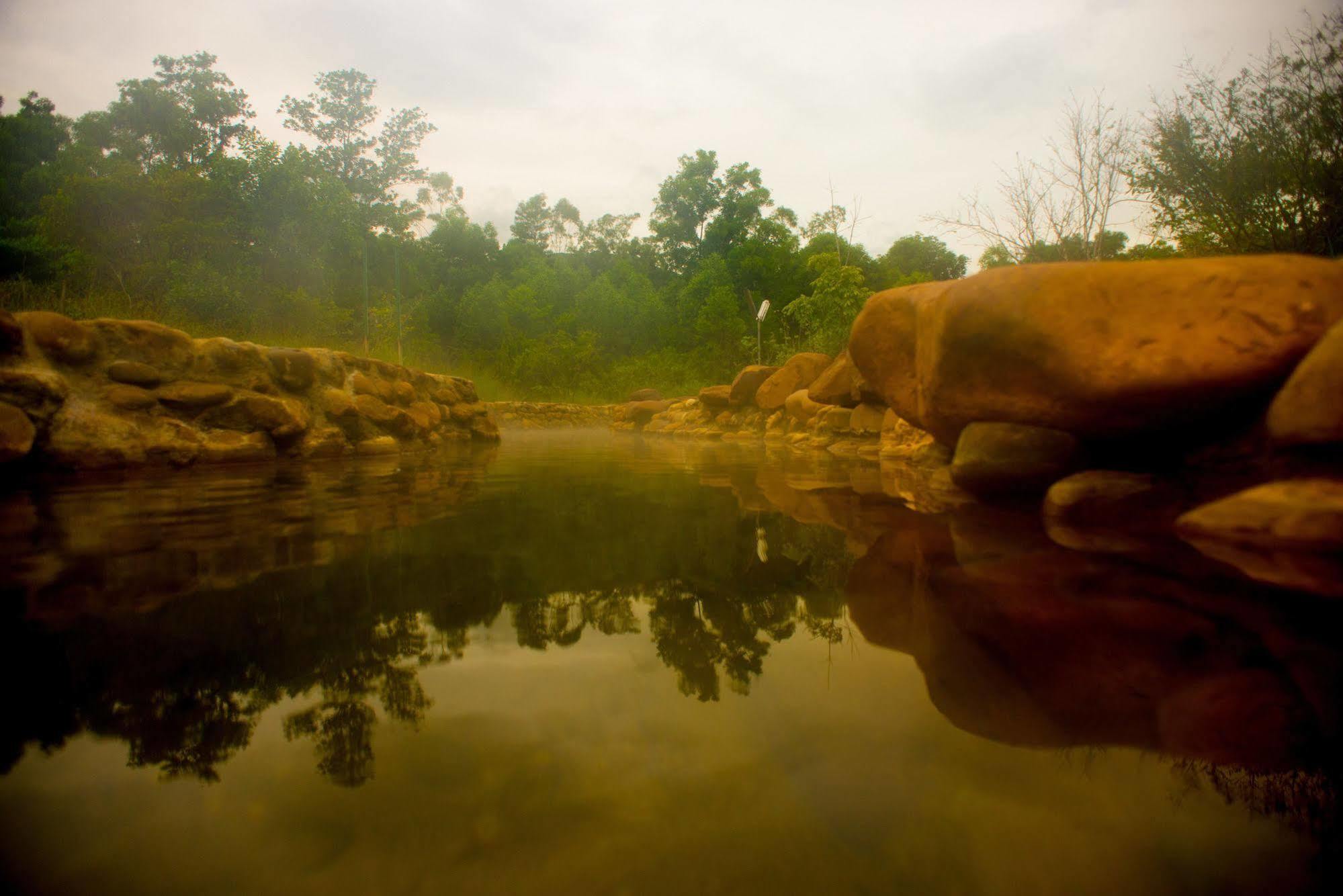 Thanh Tan Hot Springs By Fusion Hue Eksteriør bilde